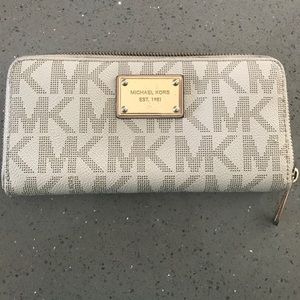 Michael Kors wallet